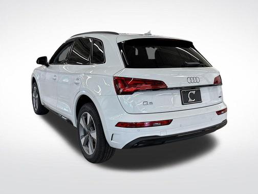 2025 Audi Q5 40 Premium