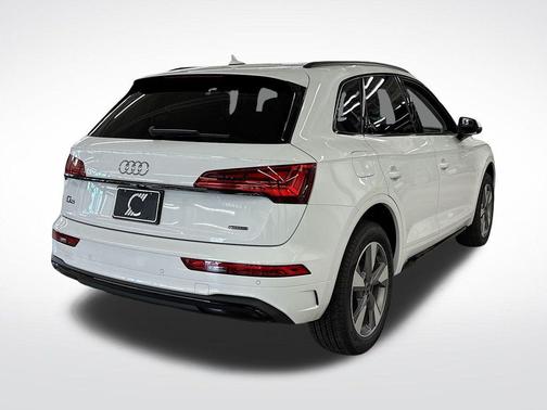 2025 Audi Q5 40 Premium