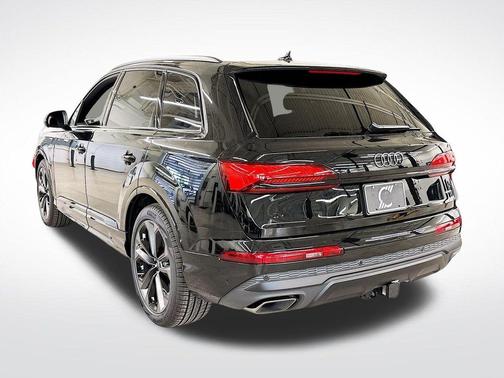 2026 Audi Q7 PLUS