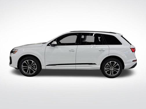 Glacier White Metallic 2026 Audi Q7 45 Premium