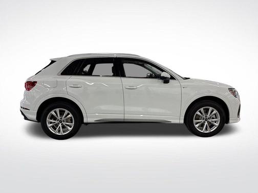 2025 Audi Q3 45 S line Premium