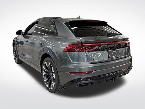 2025 Audi Q8 55 Premium