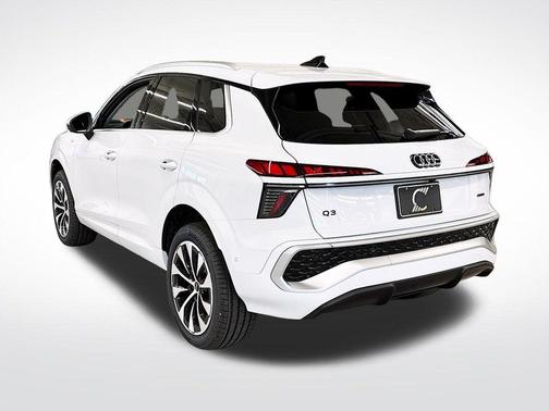 Glacier White Metallic 2026 Audi Q3 S line