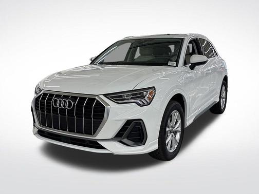 2025 Audi Q3 45 S line Premium