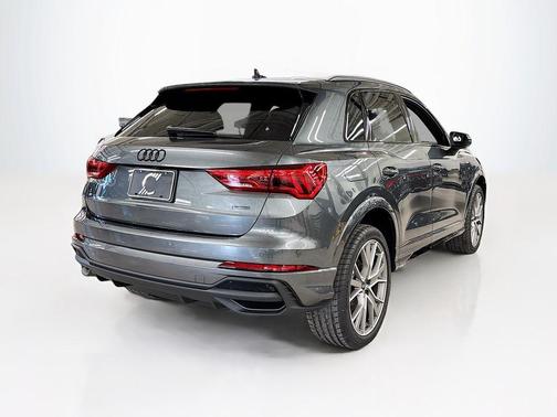 2025 Audi Q3 45 S line Premium