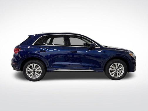 2025 Audi Q3 45 S line Premium