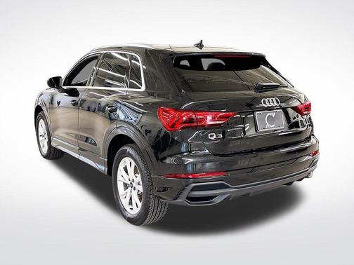 2025 Audi Q3 45 S line Premium
