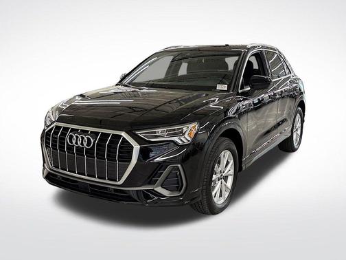 2025 Audi Q3 45 S line Premium