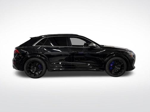 Mythos Black Metallic 2026 Audi RS Q8 4.0T quattro
