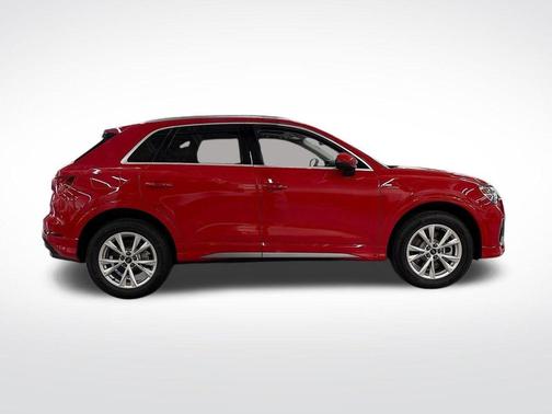 2025 Audi Q3 45 S line Premium