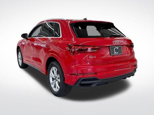 2025 Audi Q3 45 S line Premium