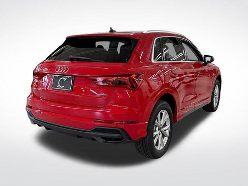 2025 Audi Q3 45 S line Premium