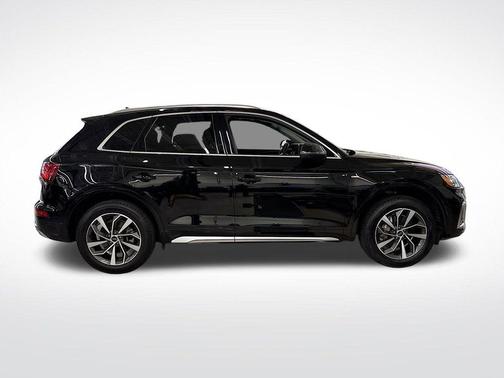 2023 Audi Q5 45 S line quattro Premium