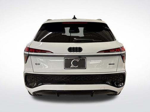 Glacier White Metallic 2026 Audi Q3 S line