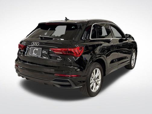 Mythos Black Metallic 2025 Audi Q3 45 S line Premium