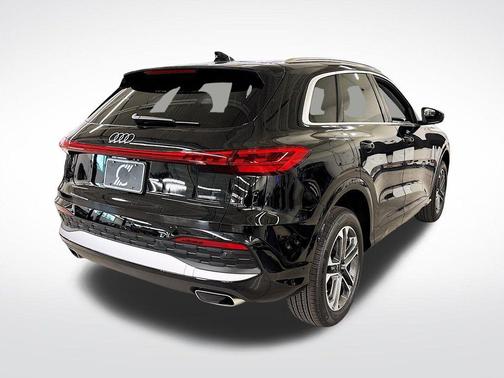 2025 Audi Q5 2.0T quattro Premium