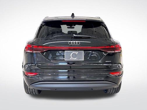2025 Audi Q6 e-tron Premium
