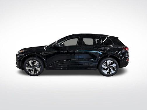2025 Audi Q6 e-tron Premium
