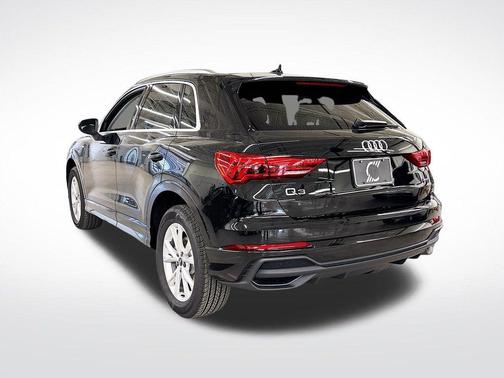 2025 Audi Q3 45 S line Premium