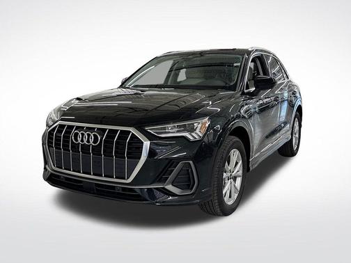 2025 Audi Q3 45 S line Premium