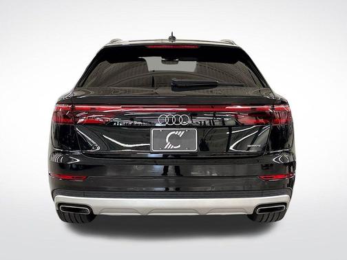 2025 Audi Q8 55 Premium