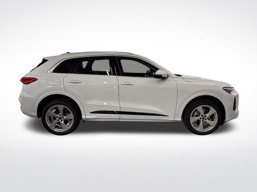 2025 Audi Q5 2.0T quattro Premium