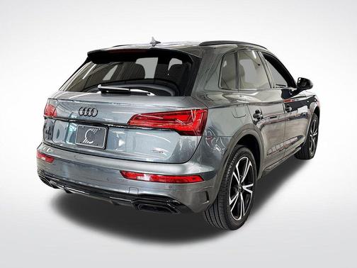 2025 Audi Q5 45 S line quattro Premium