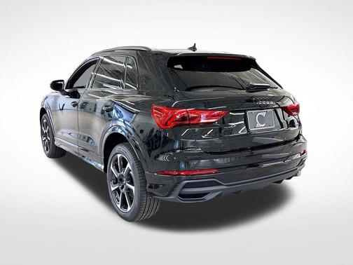 2025 Audi Q3 45 S line Premium
