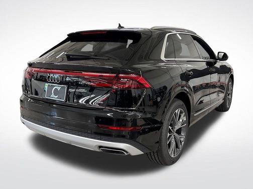 2025 Audi Q8 55 Premium