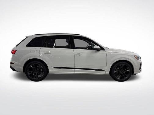 2026 Audi Q7 PLUS