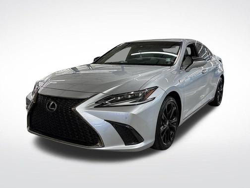 2024 Lexus ES 300h F SPORT Handling
