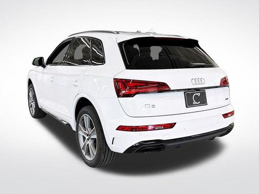 2025 Audi Q5 45 S line quattro Premium