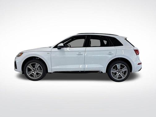 2025 Audi Q5 45 S line quattro Premium
