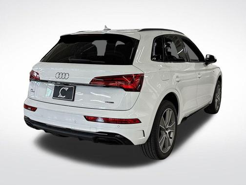 2025 Audi Q5 45 S line quattro Premium