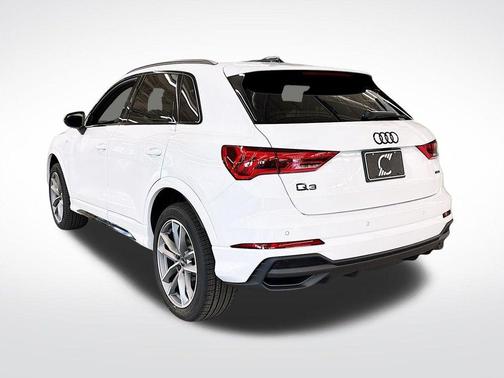 2025 Audi Q3 45 S line Premium