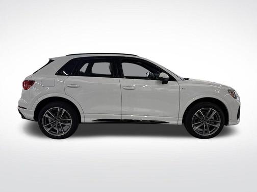2025 Audi Q3 45 S line Premium