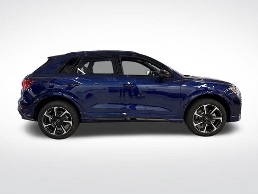 2025 Audi Q3 45 S line Premium