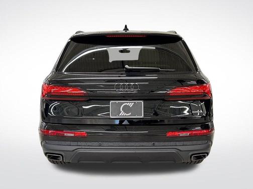 2026 Audi Q7 45 Premium