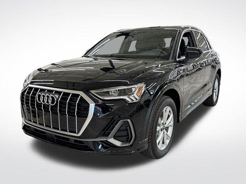 2025 Audi Q3 45 S line Premium