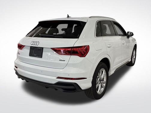 2025 Audi Q3 45 S line Premium