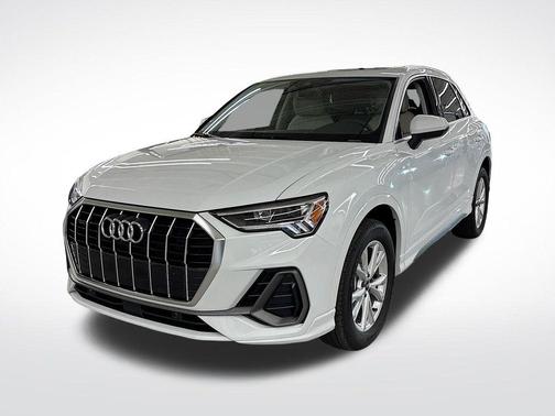 2025 Audi Q3 45 S line Premium