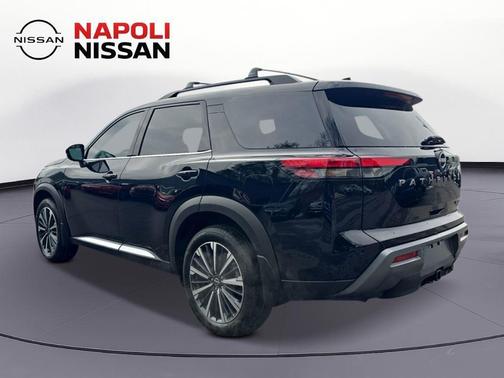 Super Black 2026 Nissan Pathfinder Platinum