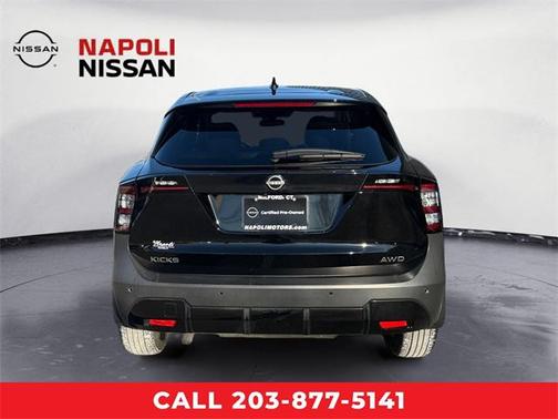 2025 Nissan Kicks SV