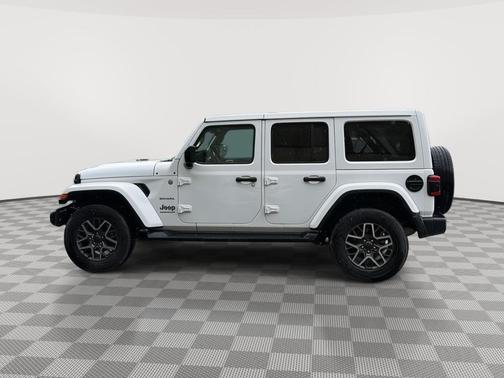 Bright White 2024 Jeep Wrangler 4-Door Sahara