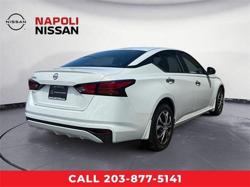 2022 Nissan Altima S FWD