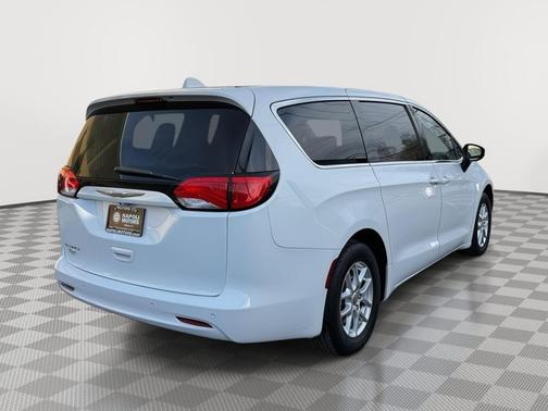 2018 Chrysler Pacifica LX