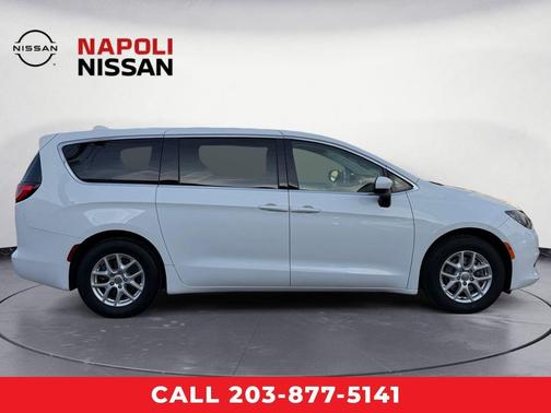 2018 Chrysler Pacifica LX