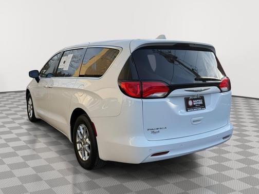 2018 Chrysler Pacifica LX