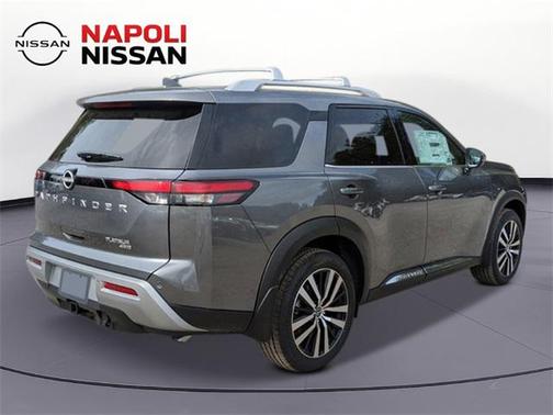 2025 Nissan Pathfinder Platinum 4WD