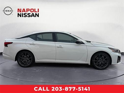 2023 Nissan Altima SR VC-Turbo FWD